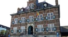 Gemeentehuis Zomergem krijgt opknapbeurt
