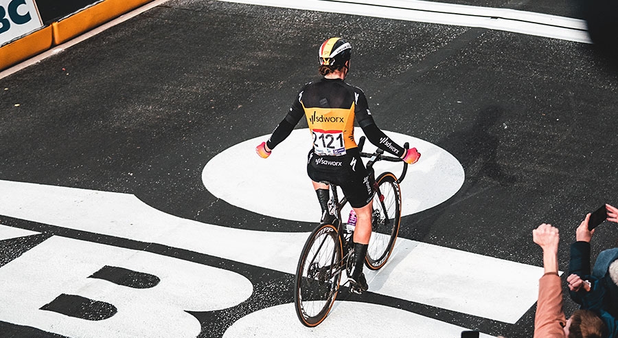 Lotte Kopecky wint Ronde van Vlaanderen 2022